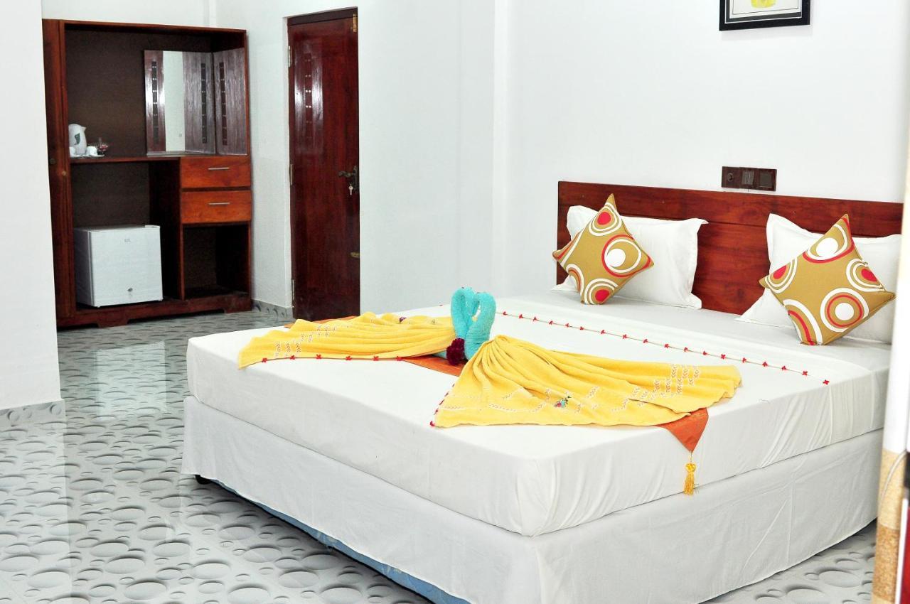 Sea View Villa Bentota, Induruwa Bagian luar foto