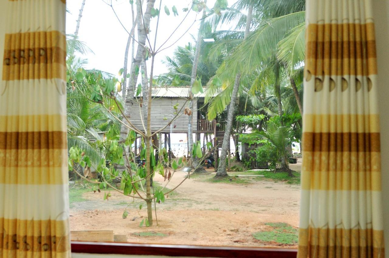 Sea View Villa Bentota, Induruwa Bagian luar foto