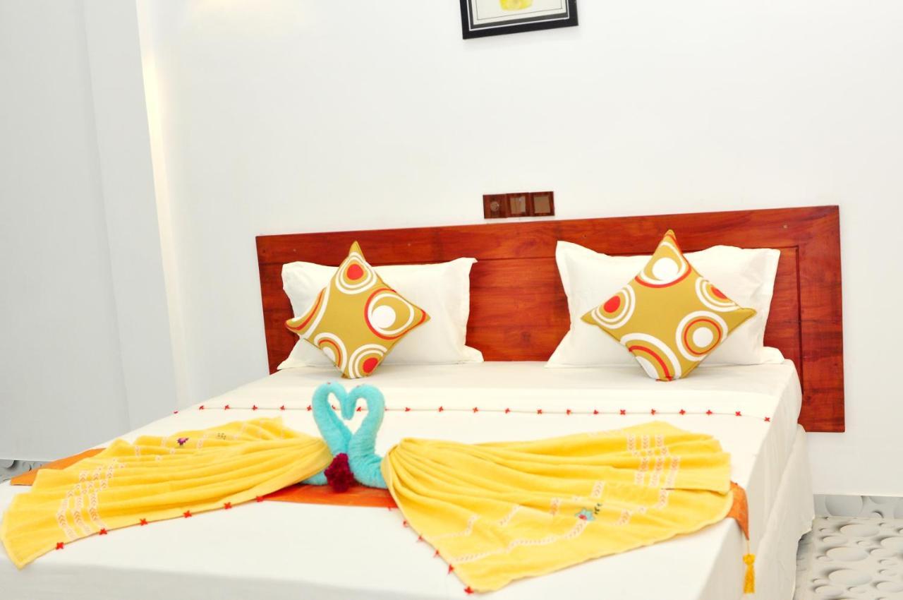 Sea View Villa Bentota, Induruwa Bagian luar foto